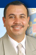 Picture of Tony Mendoza 