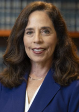 Picture of Mara Elliott 